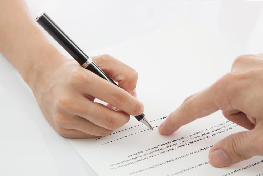 Un avocat qualifié en droit public à votre service